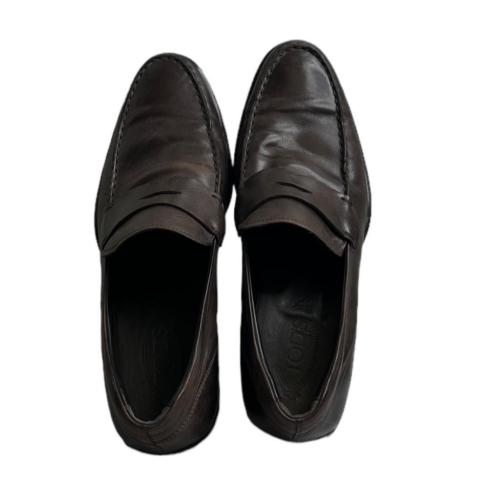Todd’s Men Shoes. Condition is Pre-owned. Shipped with USPS Priority Mail. - Picture 4 of 16